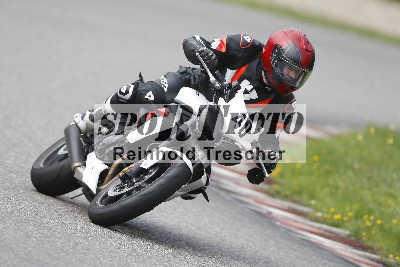 /37 28.07.2025 Dunlop Ride und Test Day ADR/Einsteiger gruen/40